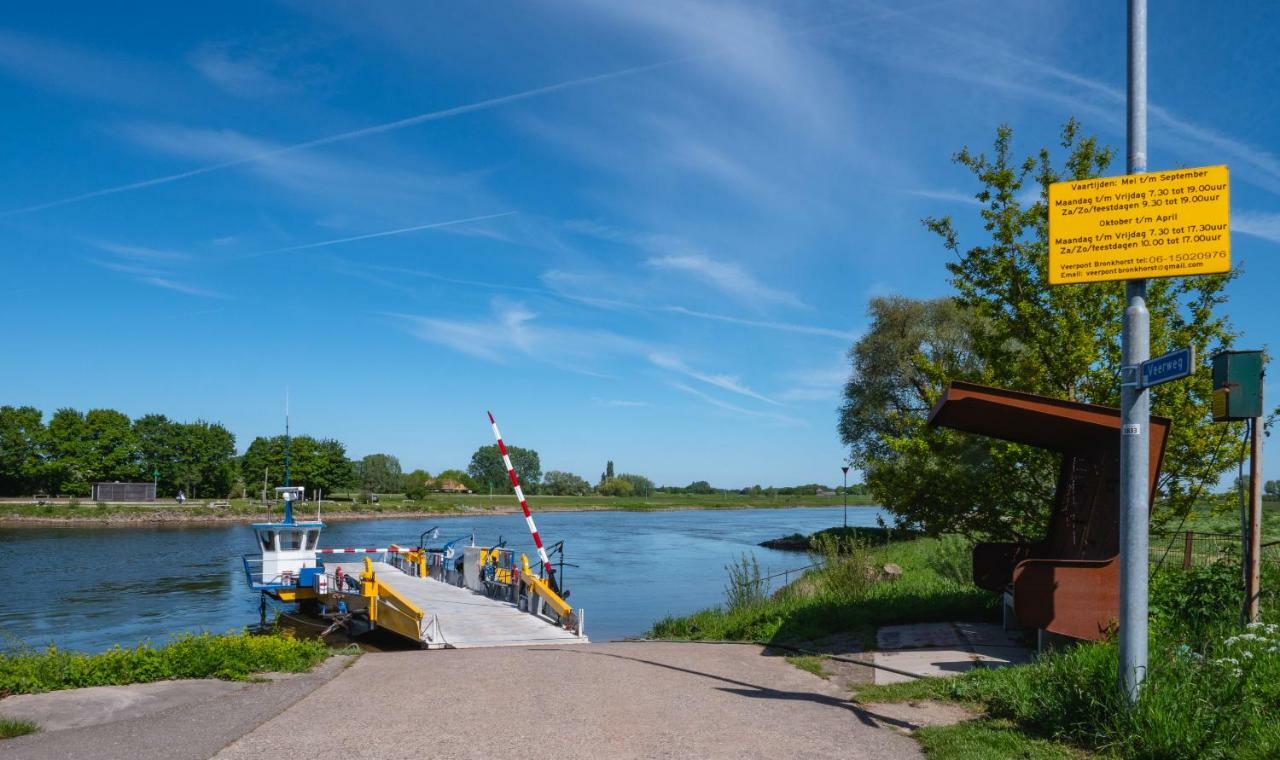 Herberg De Gouden Leeuw Bronkhorst Exterior foto